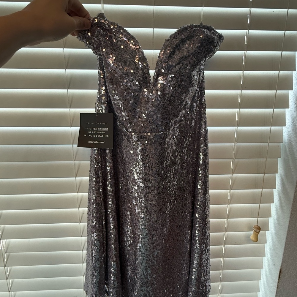 Elegant Sequin Evening Dress in Silver